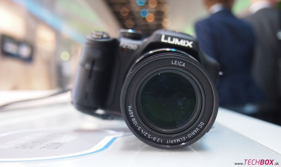 Lumix FZ1500