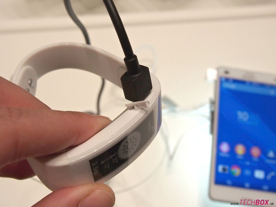 Sony SmartBand Talk 